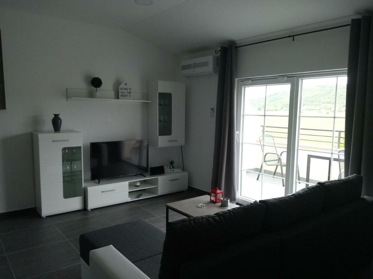 Apartament Casa Laura *